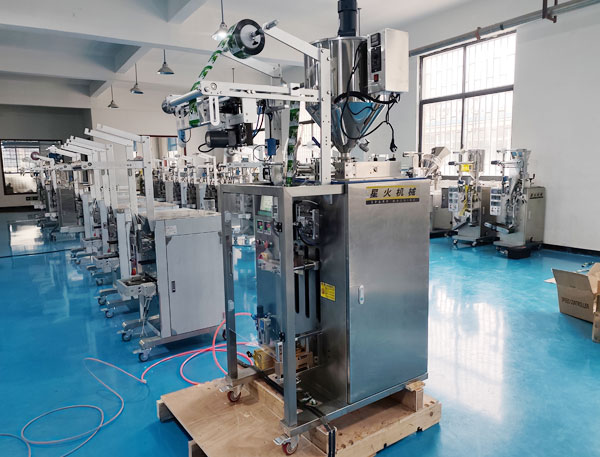 四川食品包裝機(jī)實(shí)拍圖