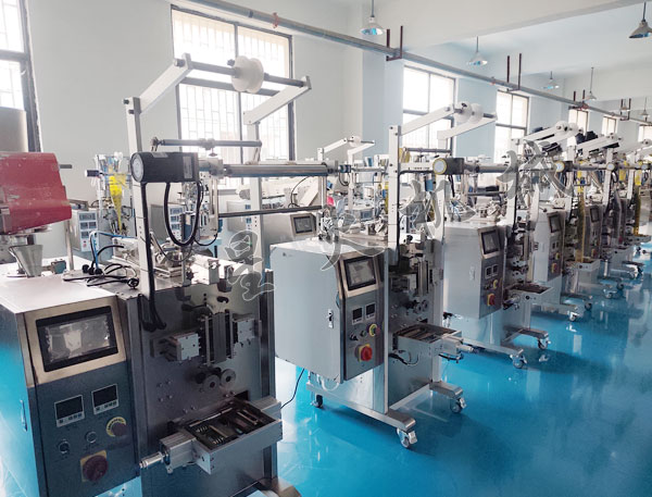 四川食品包裝機(jī)生產(chǎn)廠家實(shí)拍圖